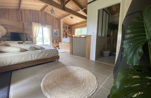 Saint-Yzan-de-Soudiac Bed & Breakfast | Cadre Idéal Pour les Amoureux de la Nature !