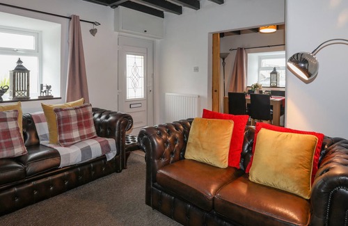 Nefyn Cottage | CAE-BERLLAN, pet friendly, character holiday cottage in Nefyn