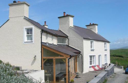 Criccieth House | Cae'r Dyni Caer Dyni
