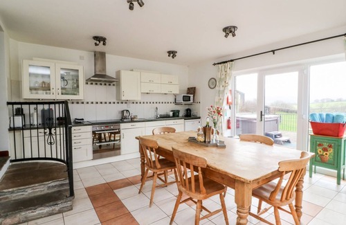 Battle Cottage | Caecrwn