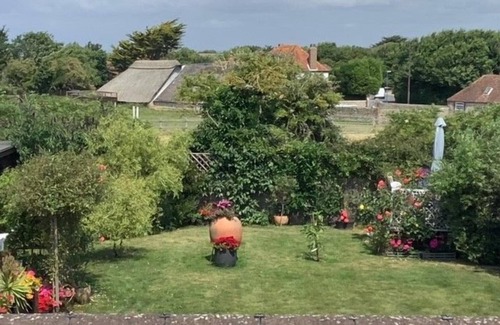 Selsey Cottage | Caedwalla House, Selsey - an annexe that sleeps 4 guests in 2 bedrooms
