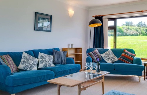 Rhossili House | Caemor in the beautiful Swansea