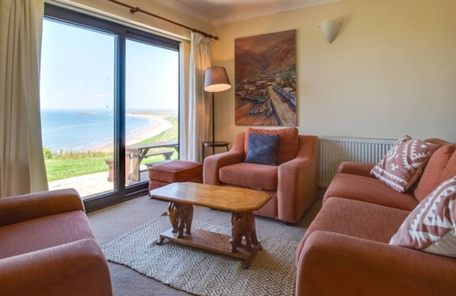 Rhossili House | Caemor in the beautiful Swansea
