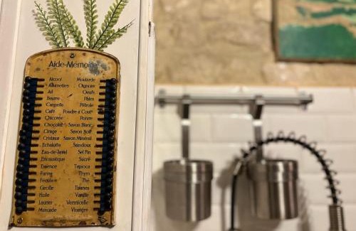 Centre Ancien Apartment | Caen duplex T2 confort 18è s coeur de ville avec Vayny