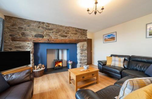 Bangor House | Caer Ffynnon