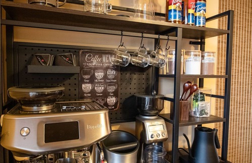 Downtown Leavenworth Condo | Café Condo Mountain Escape - Heated Pool & HotTub Open Late