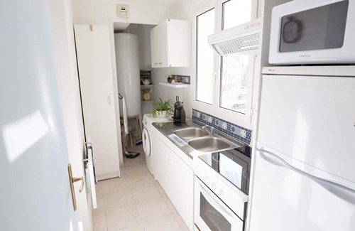 Cros-de-Cagnes Apartment | Cagnes Plage, Hippodrome for professionals, close to all shops