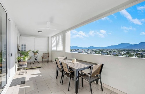 Cairns Central Business District Apartment | Cairns City Escape Elevated Modern Haven with Pool