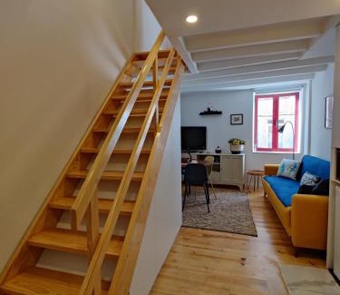 Santa Marinha Apartment | Cais de Gaia Historic Loft