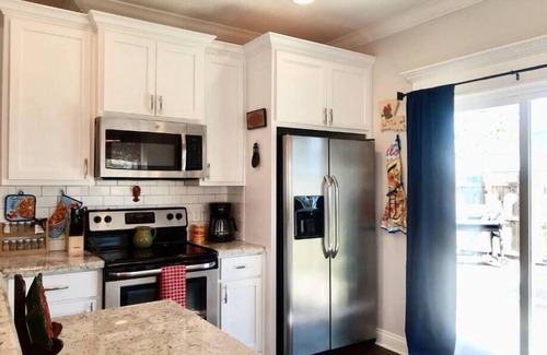 Lake Charles House | Cajun Cabin at Penn Properties