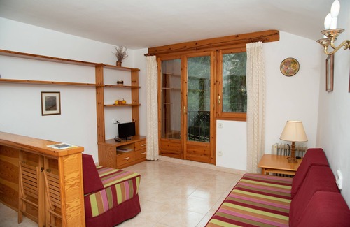 Llagunes Cottage | Cal Bosch Rural Apartment cozy and with magnificent mountain views.