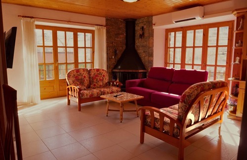 El Pont De Bar Cottage | Cal Pujol by Rural House