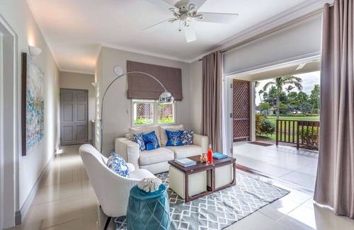 Lance aux Epines Apartment | Calabash Deluxe Suite