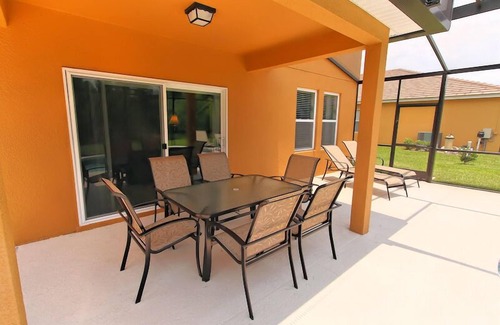 Calabria House | ⛱ Calabria at Westside – Just Mins to Disney and 192 Area - South Facing Pool ☀