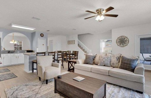 Calabria House | Calabria Lakeside Villa w Private Pool, Spa, Game Room - Minutes to Disney