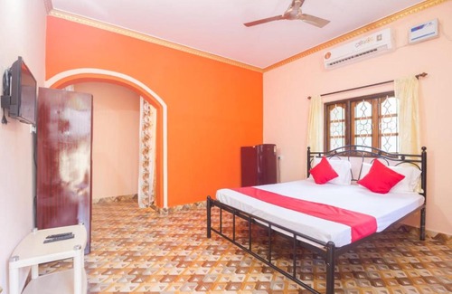 Calangute House | Calagunte inn 1 bhk Apartment with kitchen 1 minet walk distance beach