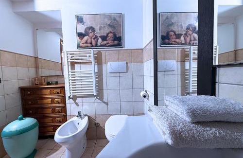 Tor Sapienza Apartment | Calanchoe Creativity and Comfort