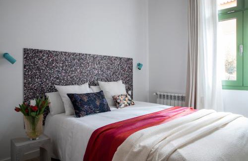 Barrio de La Latina Apartment | Calatrava - Darya Living