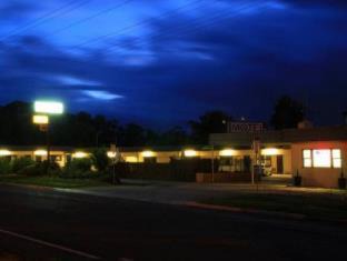 Kangaroo Flat Hotel | Calder Family Motel
