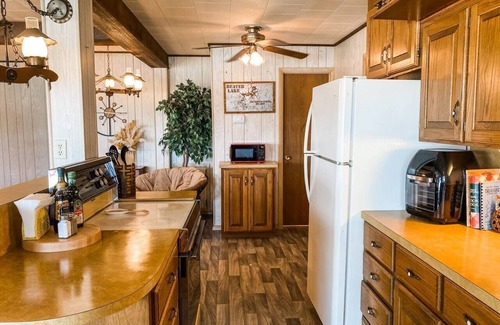 Beaver Shores House | Calendar NOW Open Beaver Lake 12min 2 dwntwn