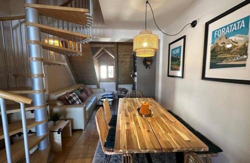 Sallent de Gallego Apartment | Caleydos - Dúplex diseño by CARDI Suites