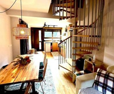 Sallent de Gallego Apartment | Caleydos - Dúplex diseño by CARDI Suites