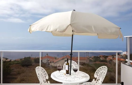 Estreito da Calheta Apartment | Calheta Ocean View Retreat - Casa Santana