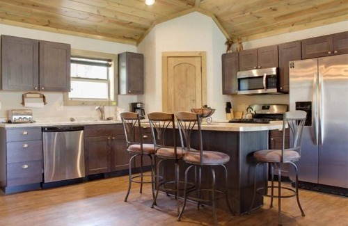 Wisconsin Dells House | Cali's Fawn Lake Haven