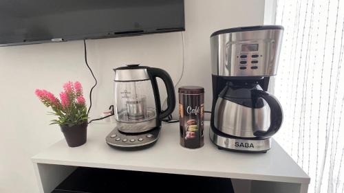 Epinal Apartment | California 88