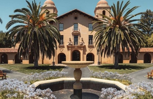 Palo Alto House | California Golden Dream L