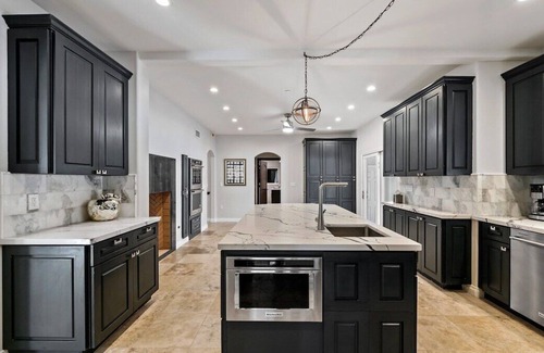 Woodland Hills Villa | California Living in a Beautiful Vacation Home