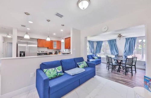 Fort Lauderdale House | Califronia-Style Retreat - 1100