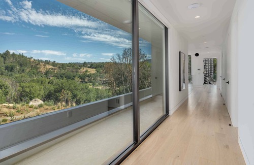 Calistoga House | Calistoga Valley Mansion w/Pool & Hot tub Tennis