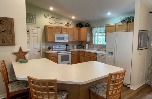 Woodbury House | CALL TODAY FOR SUMMER DISCOUNT in Cozy Retreat w/Large Lanai, Golf Cart.