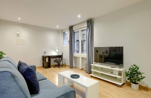 Centro Apartment | Callao Central - Renovated and Central Apartment