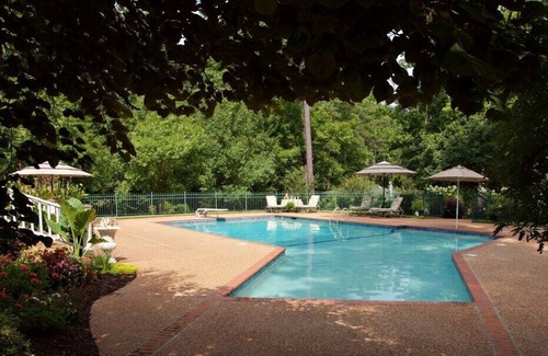 Appling House | Calling all snowbirds-Spend a winter in the GA sunshine with no shoveling snow!