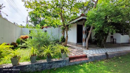 Thalaramba Villa | Calm House - Nature inspired private stay Mirissa