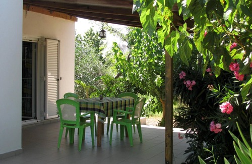 Kakovatos House | Calm located, amid an olive grove, close to the beach, wifi | holiday house Ilia