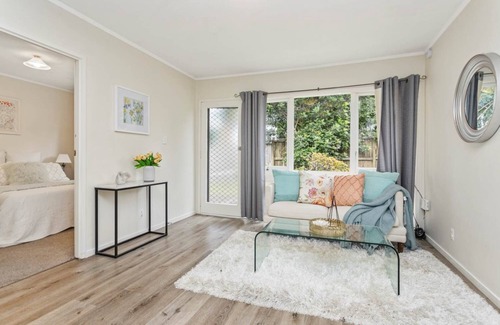 Mount Eden House | Calm Peaceful yet close to CBD
