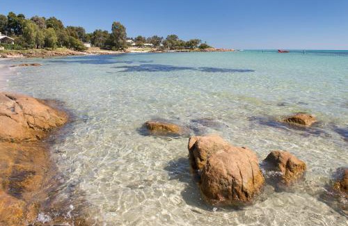 Dunsborough House | Calm Waters