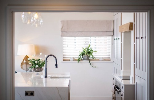 Bridlington Cottage | CALM WATERS LUXURY BEACH HOUSE, family friendly in Bridlington
