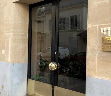 Auteuil Apartment | calme et élégance