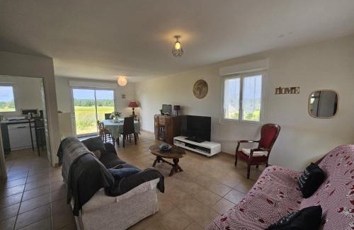 La Mesniere House | Calme et vue panoramique champs et la Sarthe