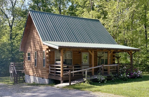 Monteagle Cabin | Calming Cabin: Peaceful Comfort
