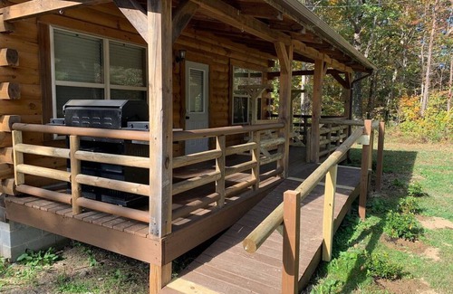 Monteagle Cabin | Calming Cabin: Peaceful Comfort