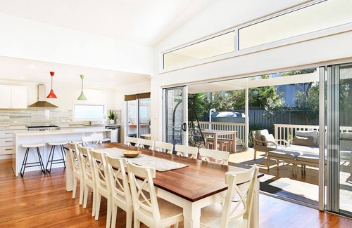 Callala Beach House | Calming Waters - Pet Friendly - Community Pool