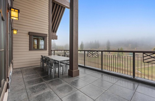Tamarack Resort Condo | Calvi Penthouse Village 3 Bedroom Luxury Condo - Breathtaking Penthouse|Ski In/Out and Heated Patio