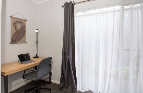 Callala Beach House | Calypso - 4 Mins Walk to Beach - Community Pool