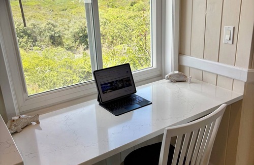 Great Guana Cay House | Calypso Cottage: Spacious 3Br/3.5Ba house with amazing views and private dock