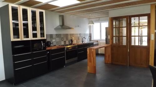 Westouter House | Calypso Massimo